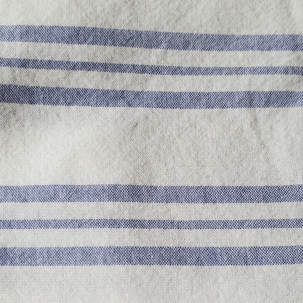 J. CREW Women's Top - Picture 3 of 6